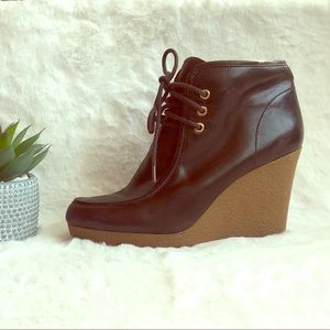 🖤Michael Kors Brown Leather Wedge Booties🖤